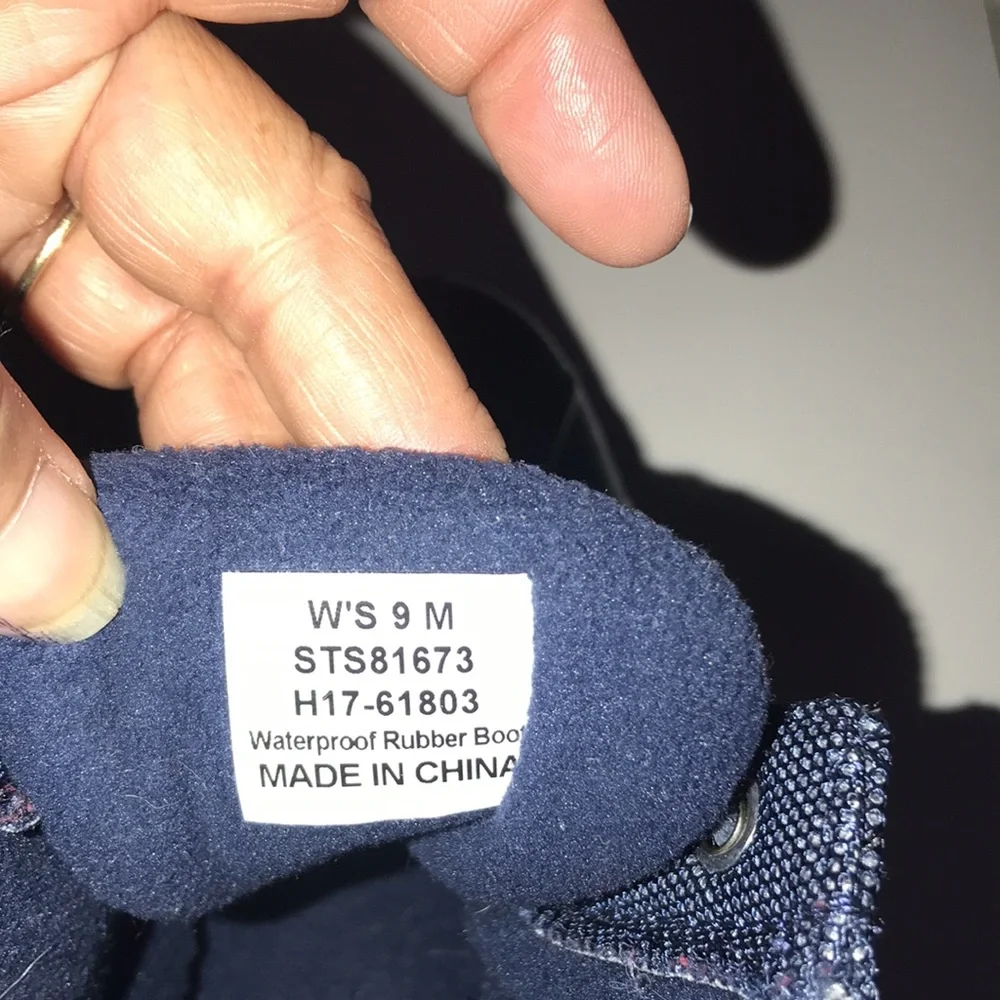 Women’s Sperry Duck Boots - Picture 12 of 12